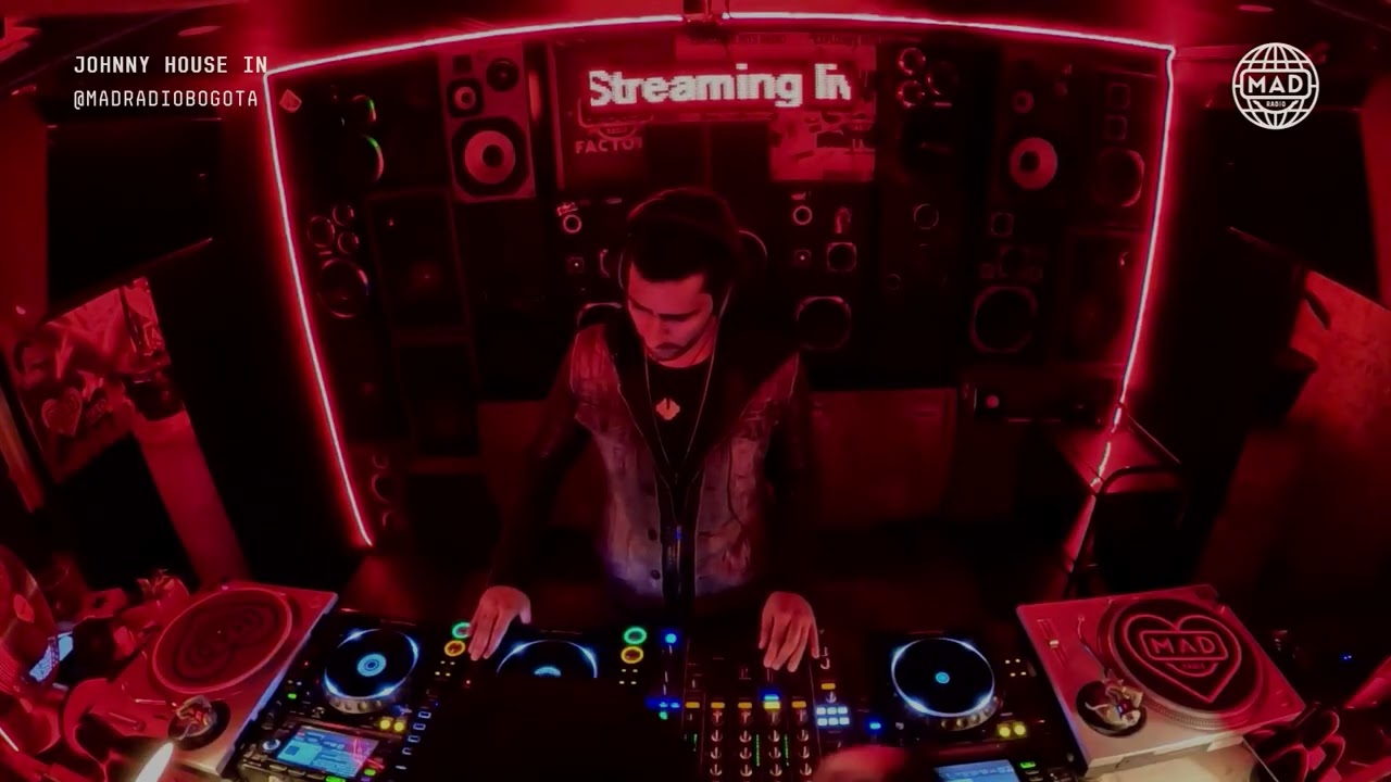 JOHNNY HOUSE IN — Live DJ Set at Mad Radio Bogotá | House |