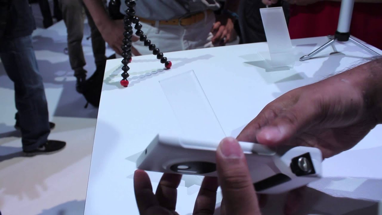 Nokia Lumia 1020 Quick Look (vs 808 PureView plus Camera grip)