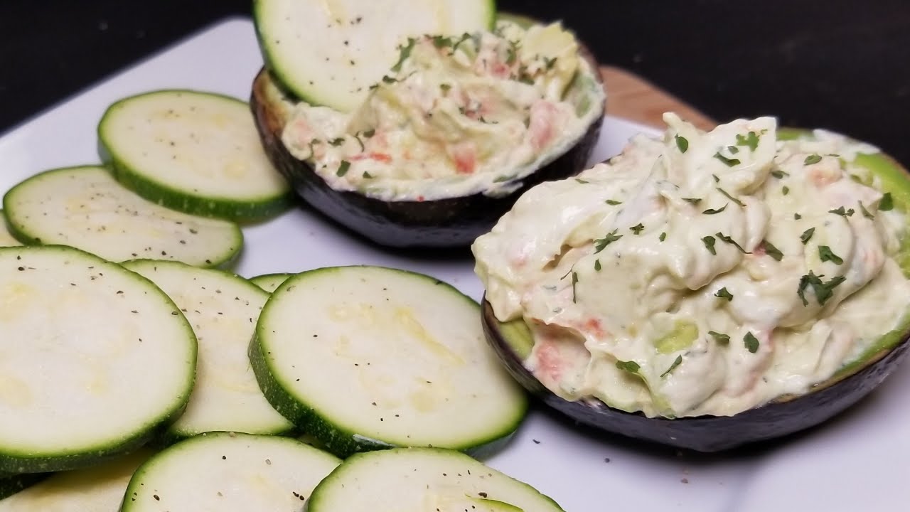 Cómo hacer Aguacate Relleno con Salmón Ahumado (receta Keto)