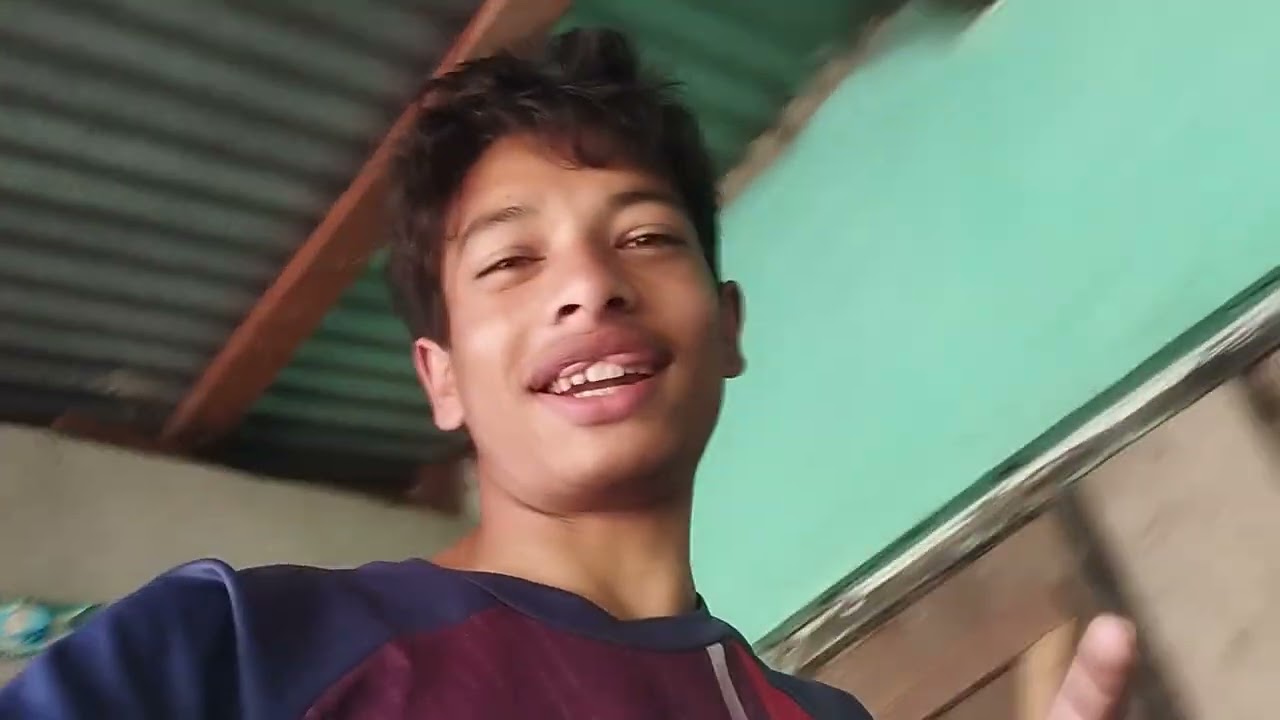 आज मम्मीको हातबाट कुटेर खायो झन्डै भिडियो बनाउँदा#subscribe #vlog 