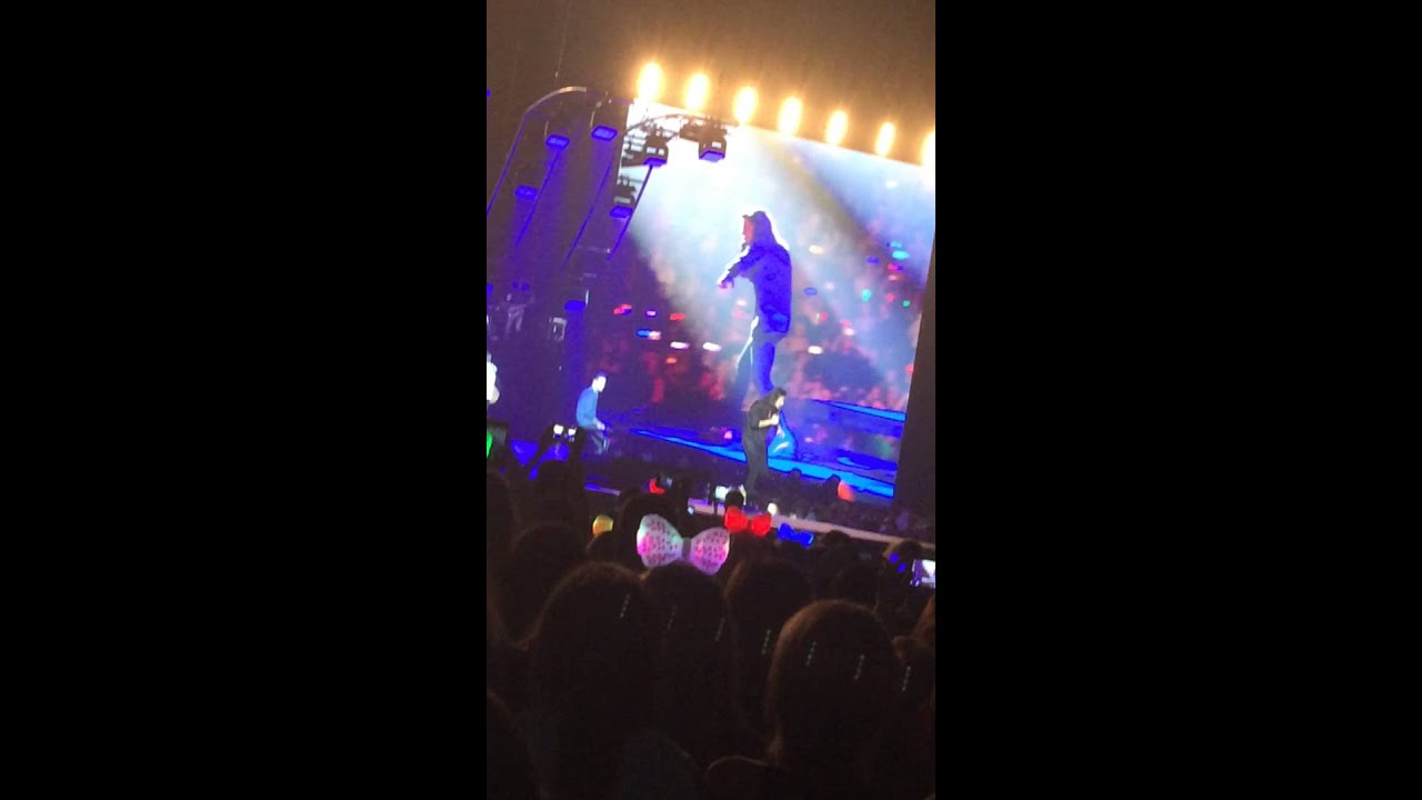 One Direction Night Changes technical difficulties 24-9-2015