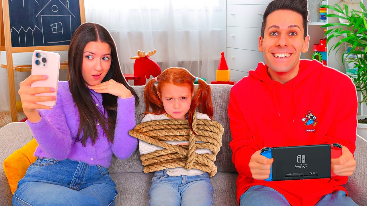 BABYSITTER PEGGIORI DEL MONDO PER 24 ORE NELLA VITA REALE!!