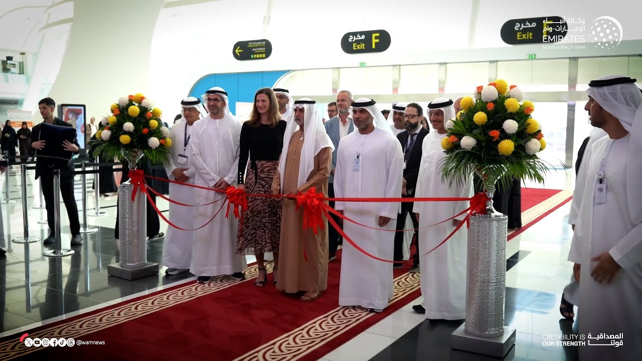 نهيان بن مبارك يفتتح معرض 