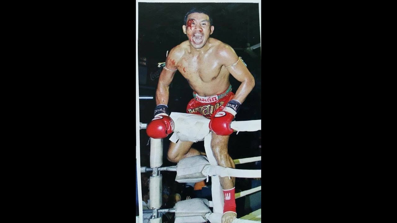 The legendary warrior. Pornsanae Sitmonchai