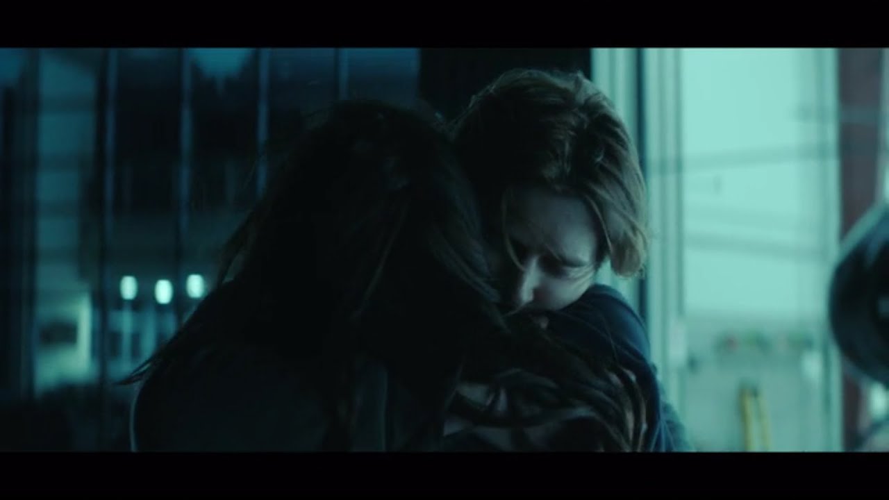 Titans 2x04 - 'I Love You' Scene (Garth and Donna)
