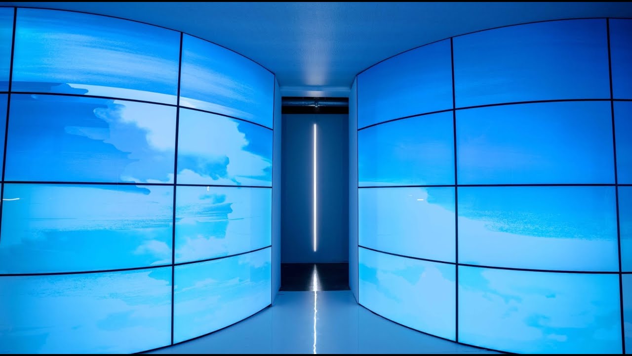 LUX: Es Devlin – 'BLUESKYWHITE'