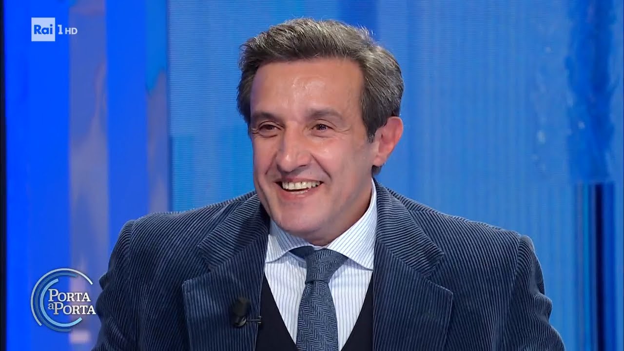 Flavio Insinna: una favola natalizia per aiutare i migranti - Porta a porta 24/11/2021