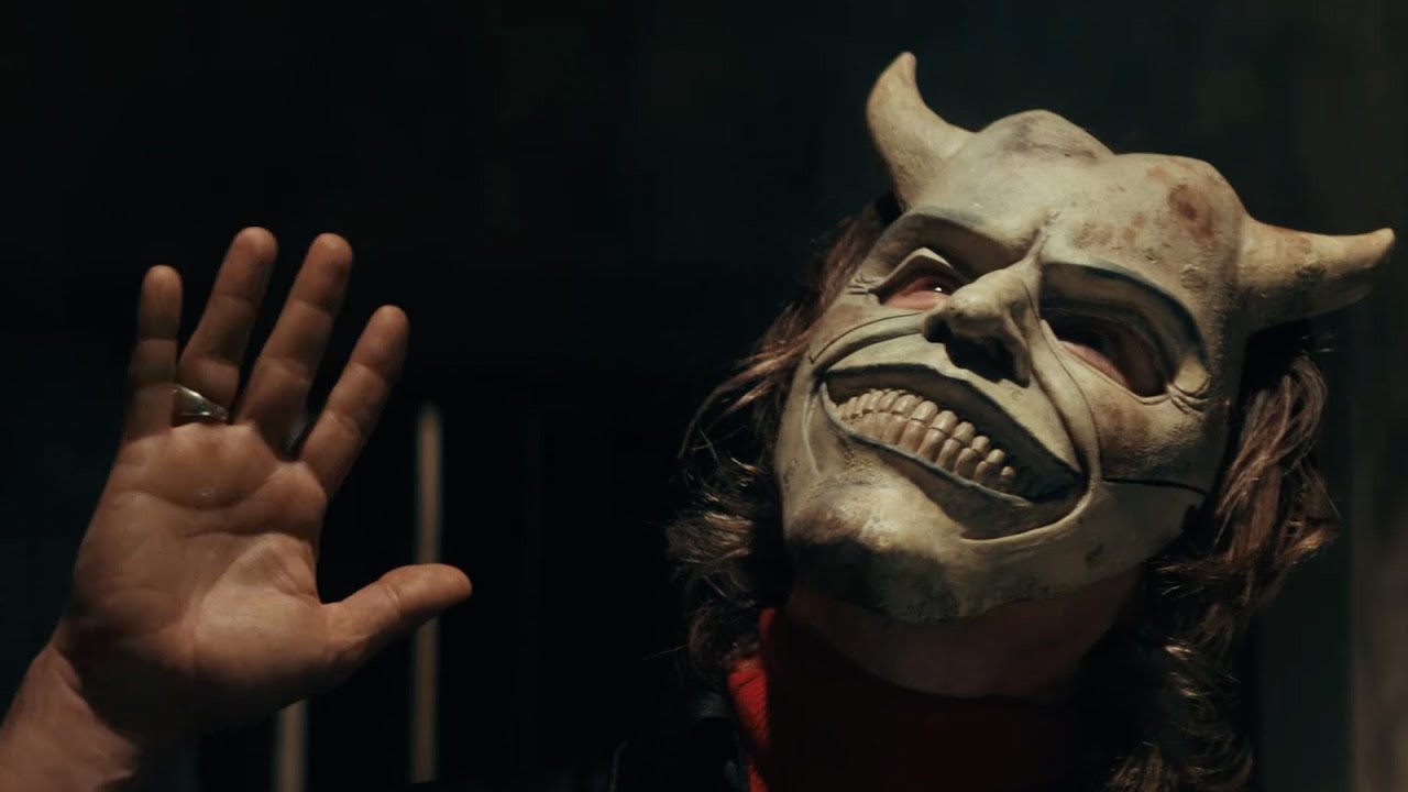 Czarny telefon - nowy zwiastun. W kinach od 24 czerwca