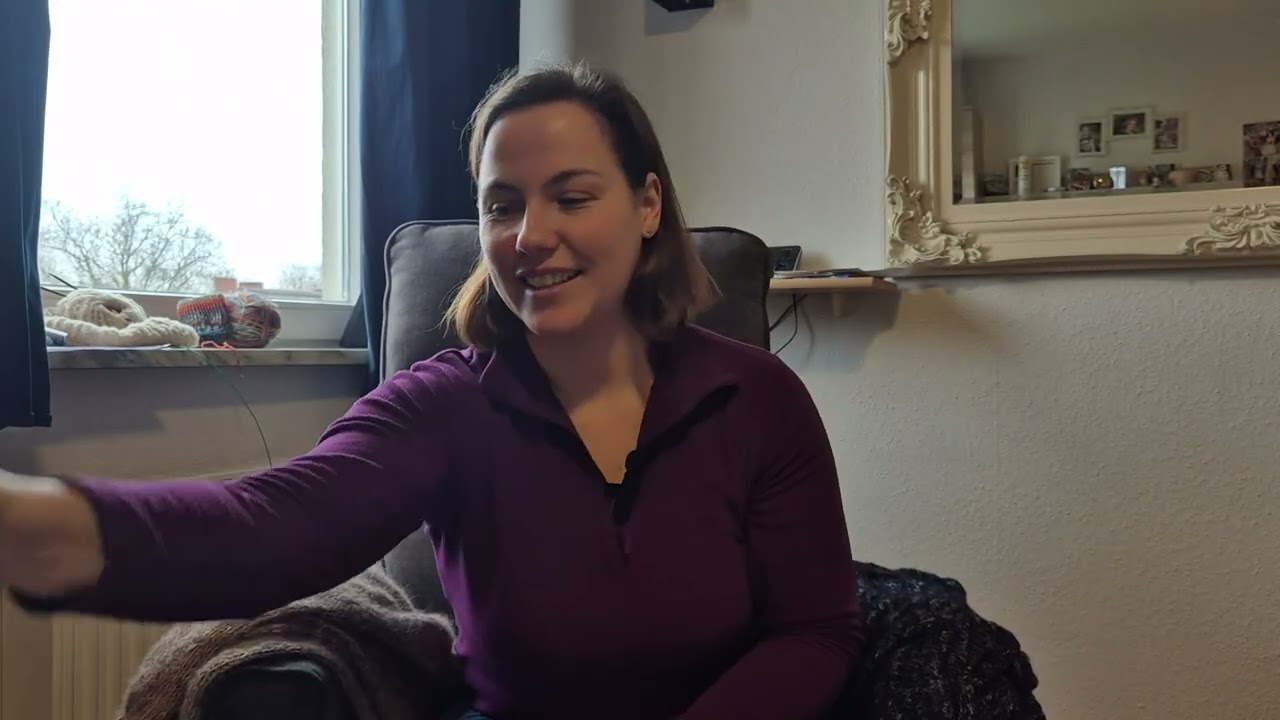 Strickpodcast No. 20 | Morgentau Cardigan, Caldera Mittens & Januarsocken | Kreativabenteuer