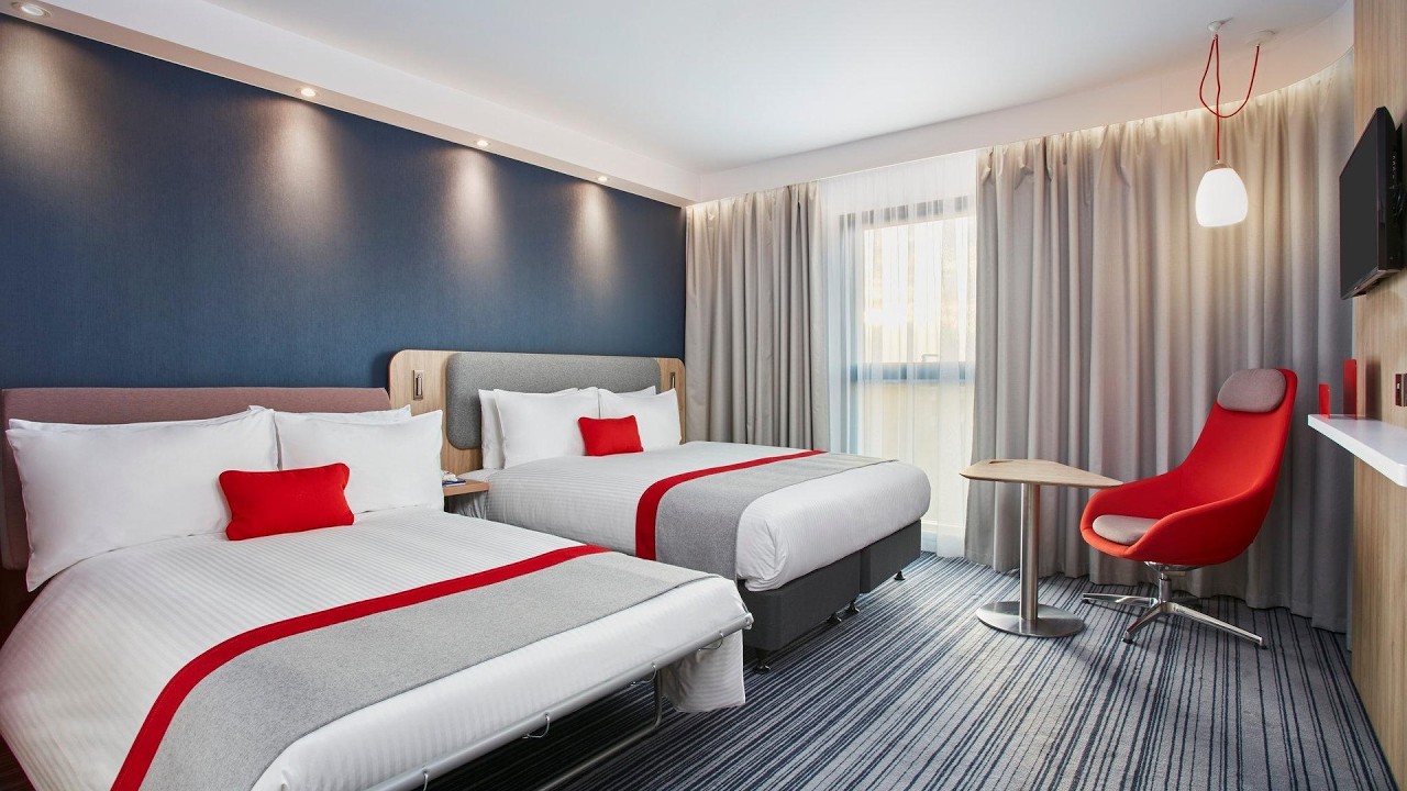 Holiday Inn Express Wiesbaden By IHG | Wiesbaden, Germany | Hotel Review 🏩