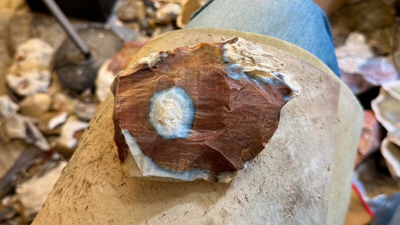 Live Flintknapping! Florida coral & Flint ridge