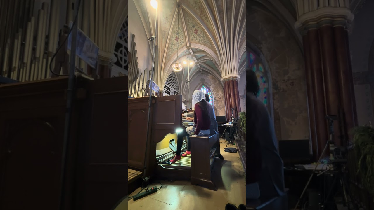 Bach, bwv 721 played by two organists #organist #bach #music #catholic 