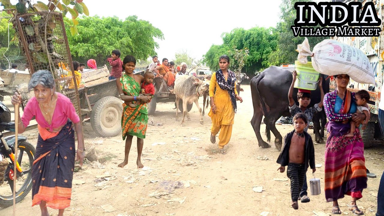 How do rural people of India go to the market to buy vegetables and how is the environment there