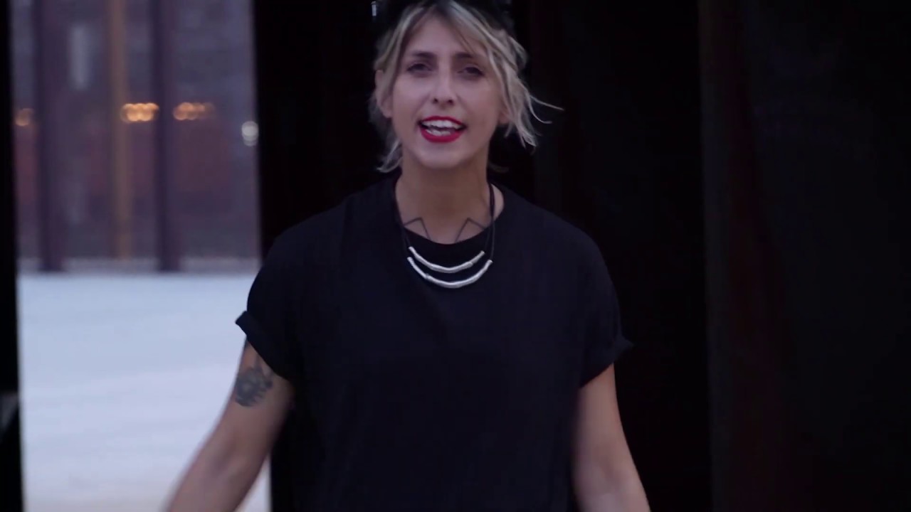 UNA - Baci a Vanvera [video ufficiale]