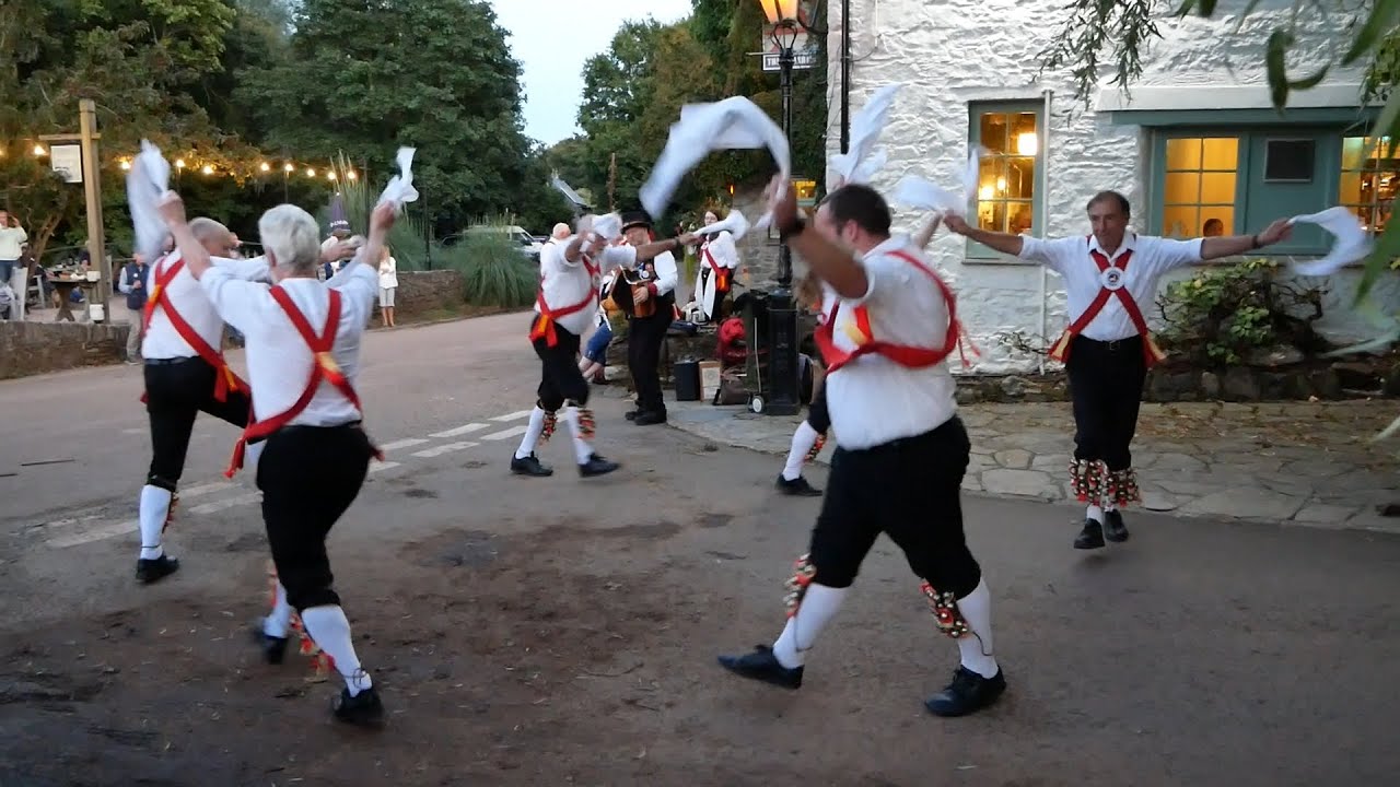 2025 08 29 Dartington Morris dance Banbury Bill. P1700001