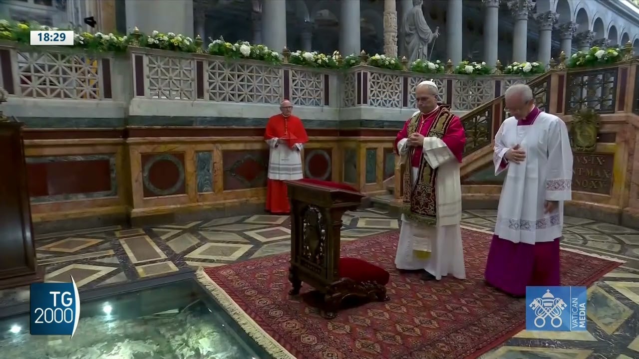 Papa Leone XIV sulla tomba di San Paolo: 