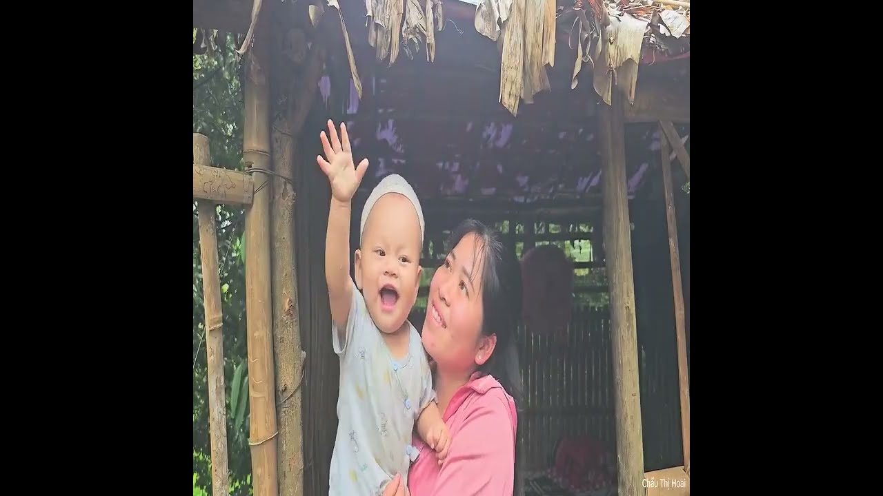 A Single Mother and Child During a Safety Incident | Real-Life Event