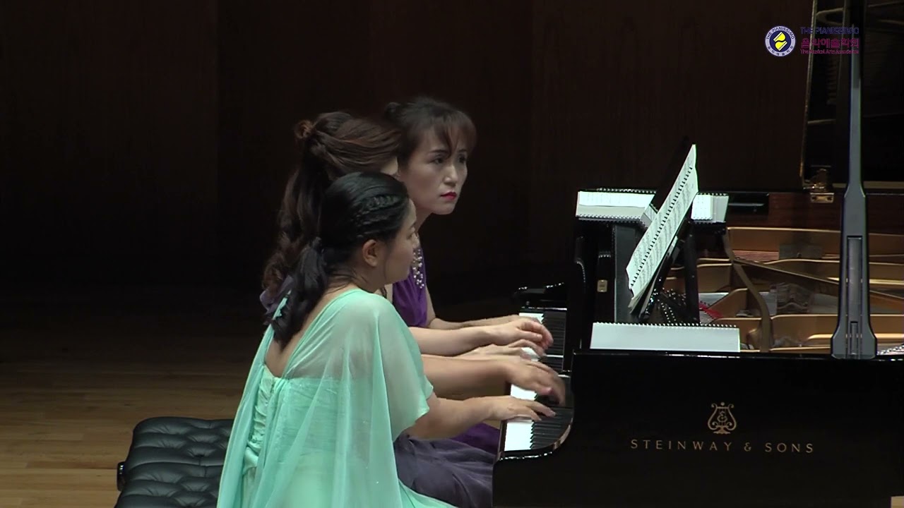 Smit Maarten - Petite suite, IV. Carnival for 1 Piano 6 Hands