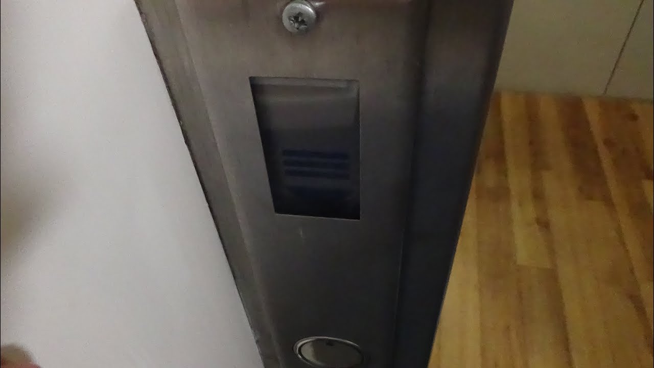 Secret floor unlocked? Schindler D-Series Elevator at the Travelodge Hotel in Bath (Central)