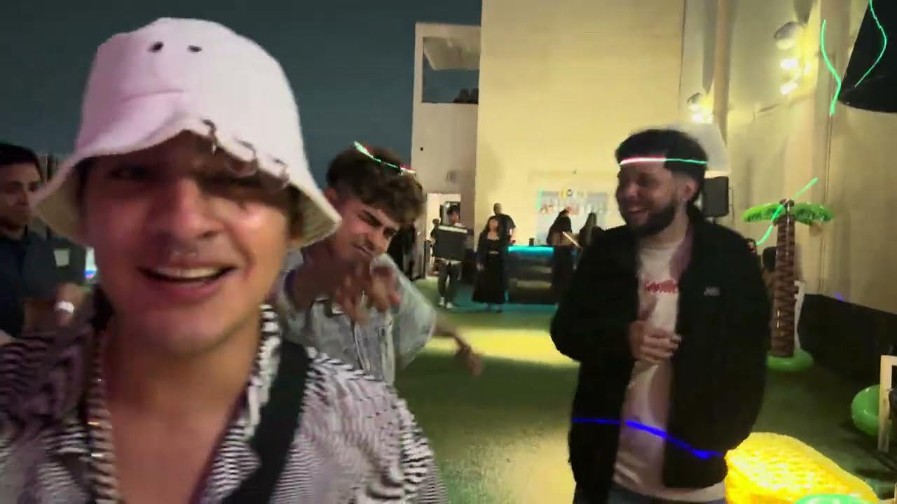 VLOG #30 - OZA (PERFORMANCE,STUDIO,PICOLANDIA,DODGERS GAME 4TH OF JUlLY)