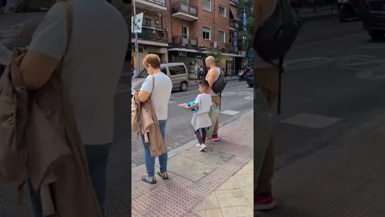 caminando por el barrio Usera Madrid