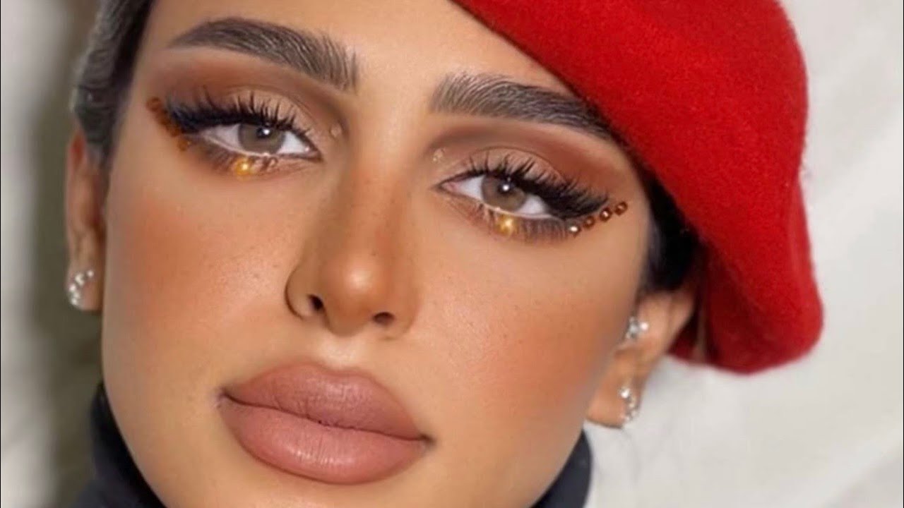 قصة الميكب ارتست شوق مع الزبونة المينونة (مكياج وقصة)