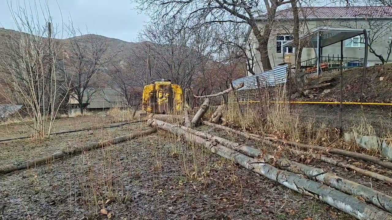 Ağlar-gülər hava var