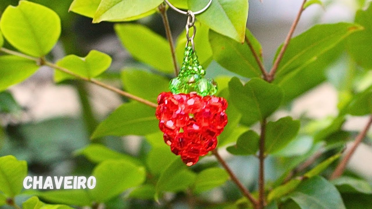 Artesanato passo a passo: Chaveiro Morango de cristais - DIY beads