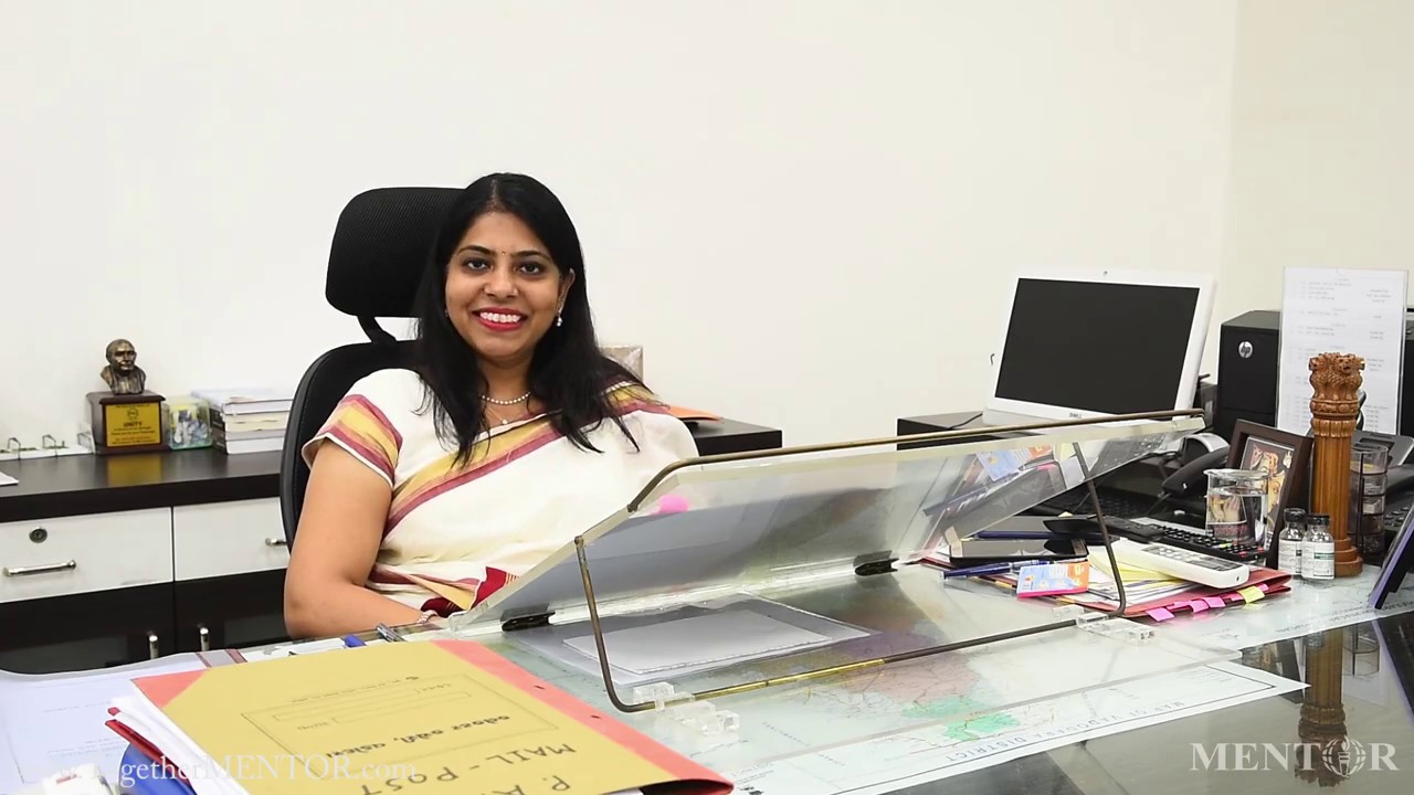 Shalini Agarwal - IAS Officer as career | Vadodara Collector | Interview