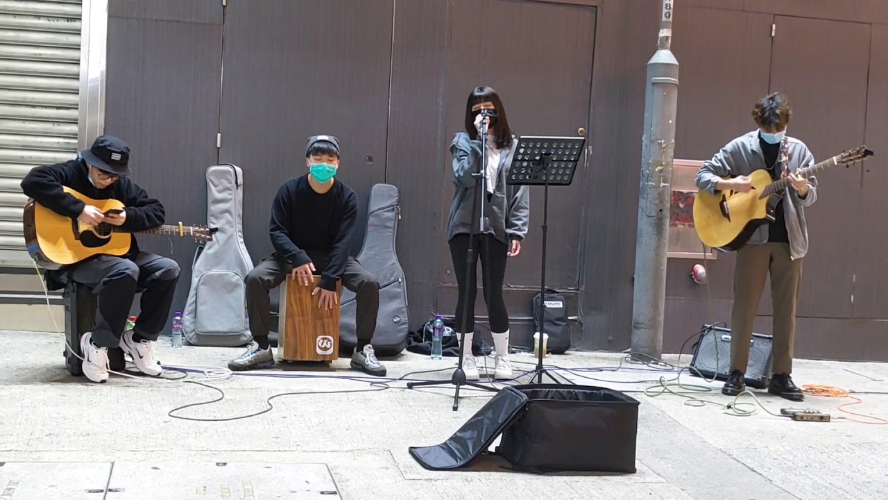 心亂如麻-逃生門-呼吸有害-穿花蝴蝶-彩虹-Two At A Time-人非草木-想自由 (Cover by Midnight Music) @旺角銀行中心Busking 2021.01.03