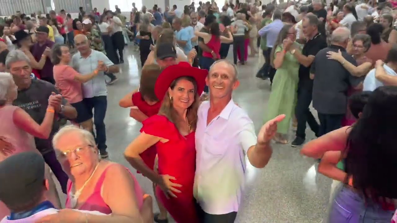 Sexta feira é dia de bailão com Gabriel Pasa