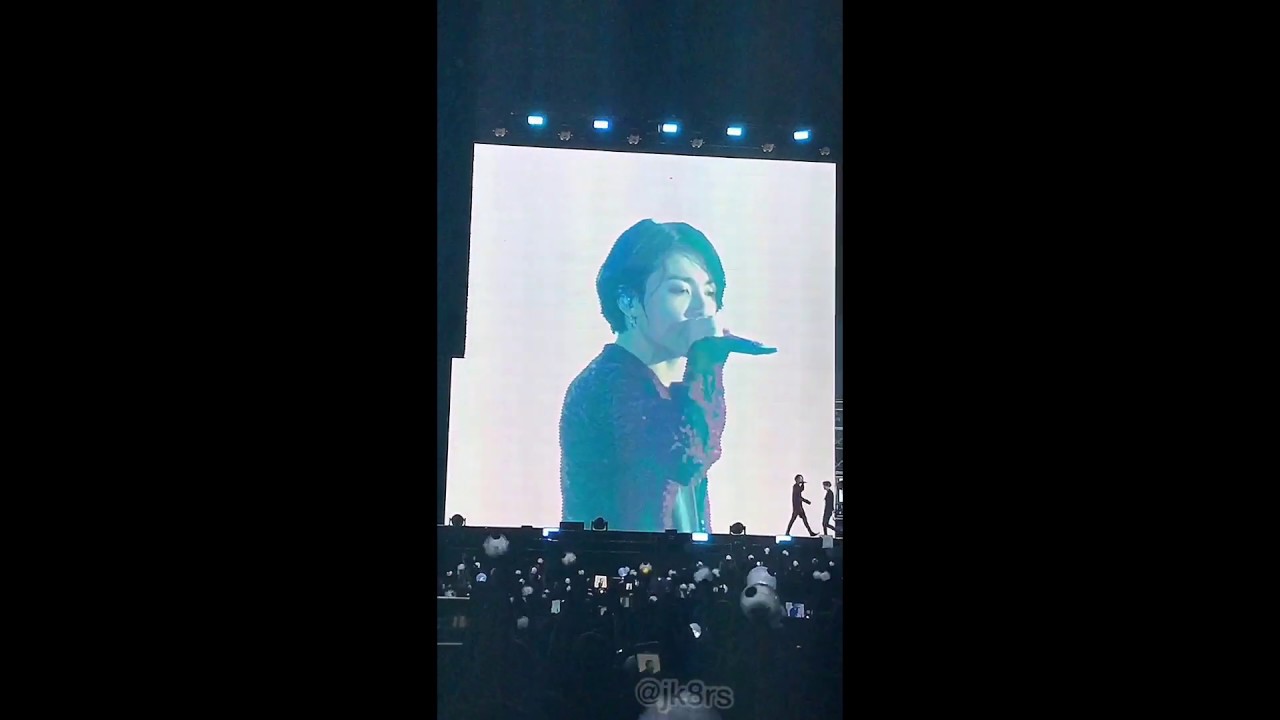 BTS FAKE LOVE (Fancam) 111019 LOVE YOURSELF: SPEAK YOURSELF in Riyadh, Saudi Arabia