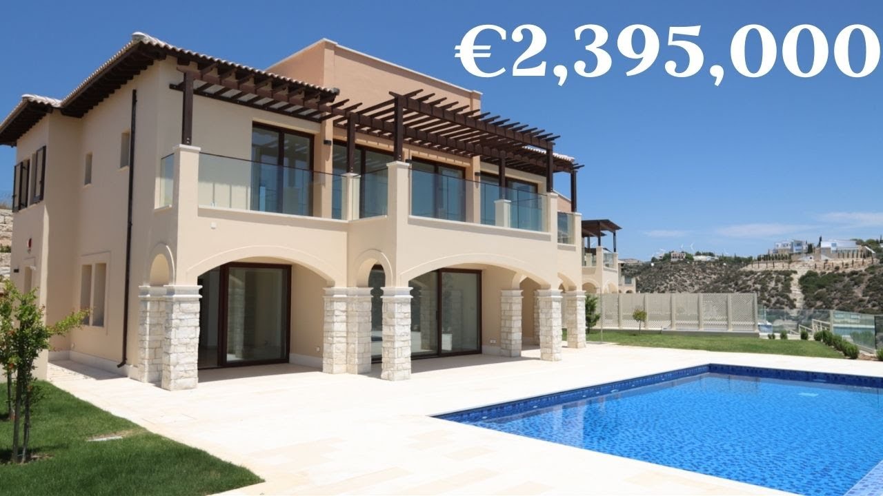Beautiful Cyprus villa near a golf resort