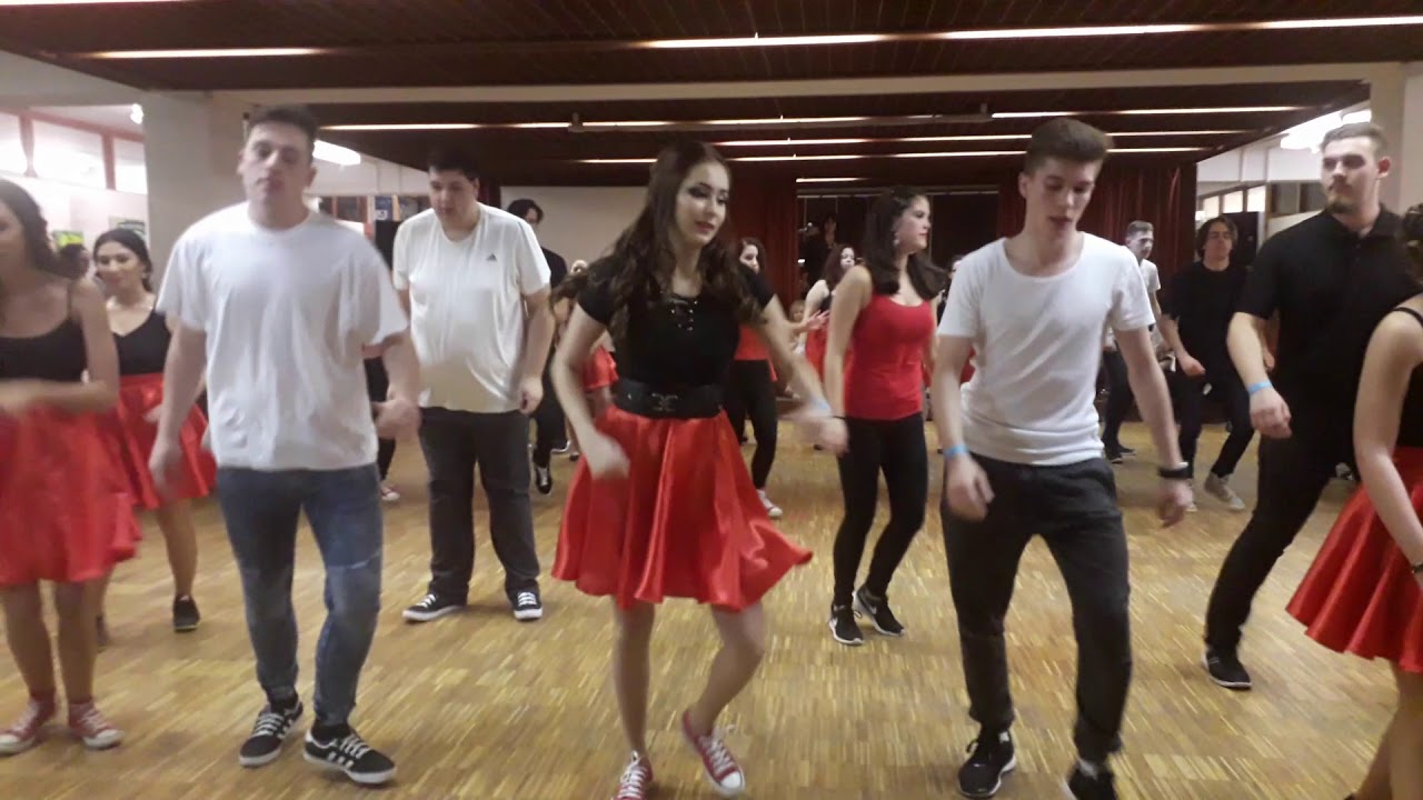 2018.01.05 Madach 12/ B  Szalagavató