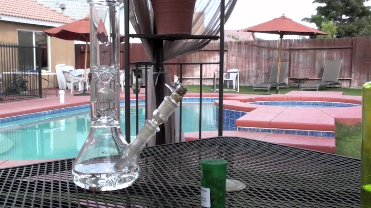 WeeD Review: Critical Haze