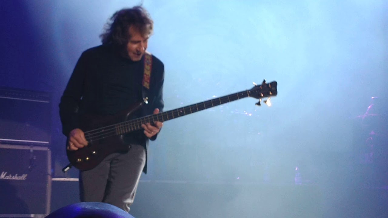 Pete Trewavas- Bass Solo 13.04.2019 Ł&oacute;dź Marillion Weekend