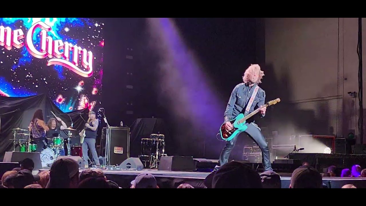 BLACK STONE CHERRY ~ Give Me One Reason Live From Huntsville, AL (Orion Amphitheater)