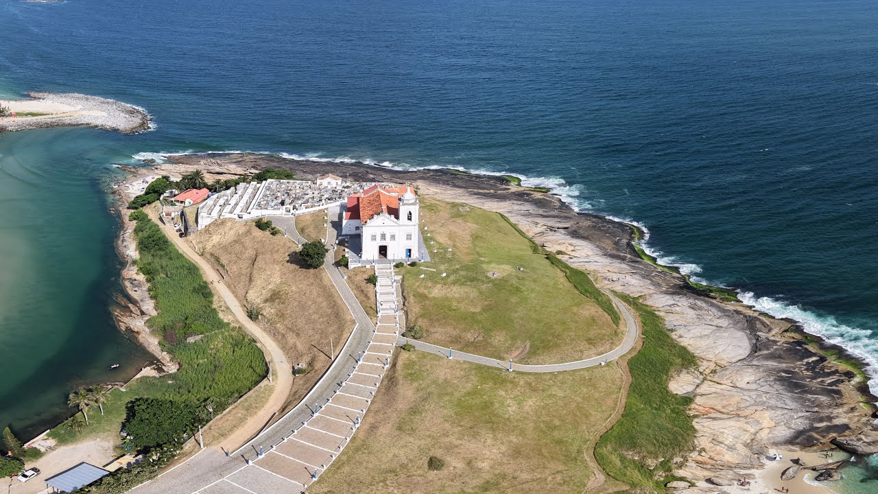 🚁 Vista incrível 360° da Igreja de Saquarema | Drone sobre a Igreja de Nossa Senhora de Nazareth