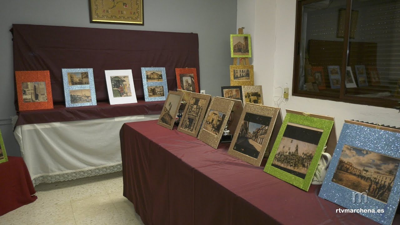 Exposición sobre fotos antiguas y reciclaje en el Centro de Participación Activa de Marchena