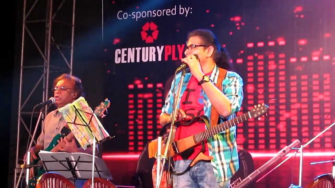 Bhoomi Kande sudhu mon keno kande re live at Heritage