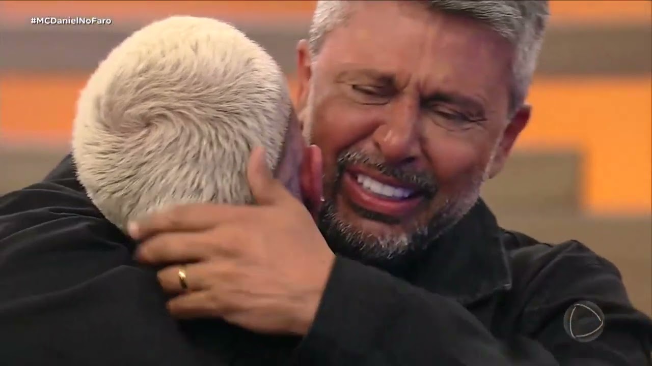 MC Daniel faz homenagem ao seu pai no Hora do Faro