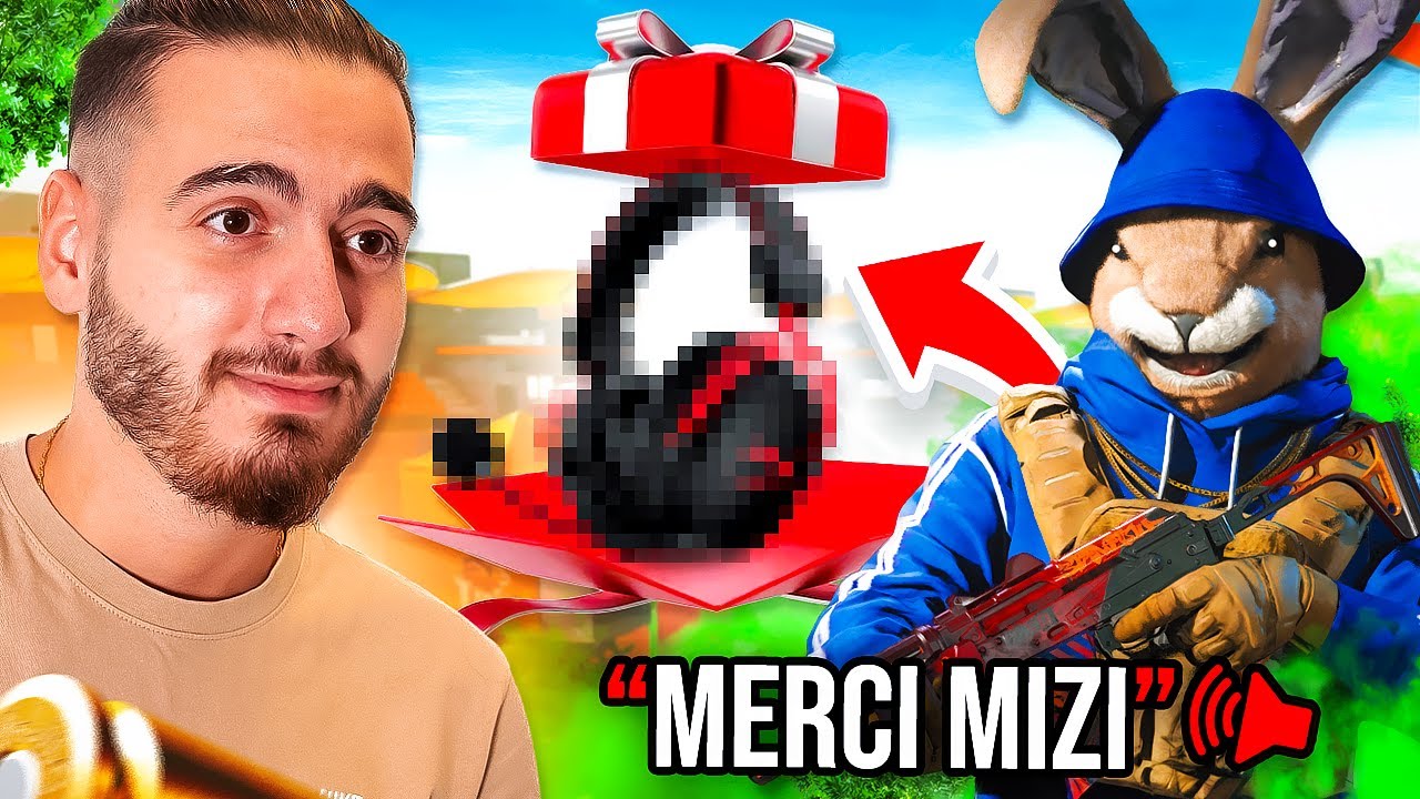 SON CASQUE EST CASSÉ ALORS JE LUI EN OFFRE UN TOUT NEUF...