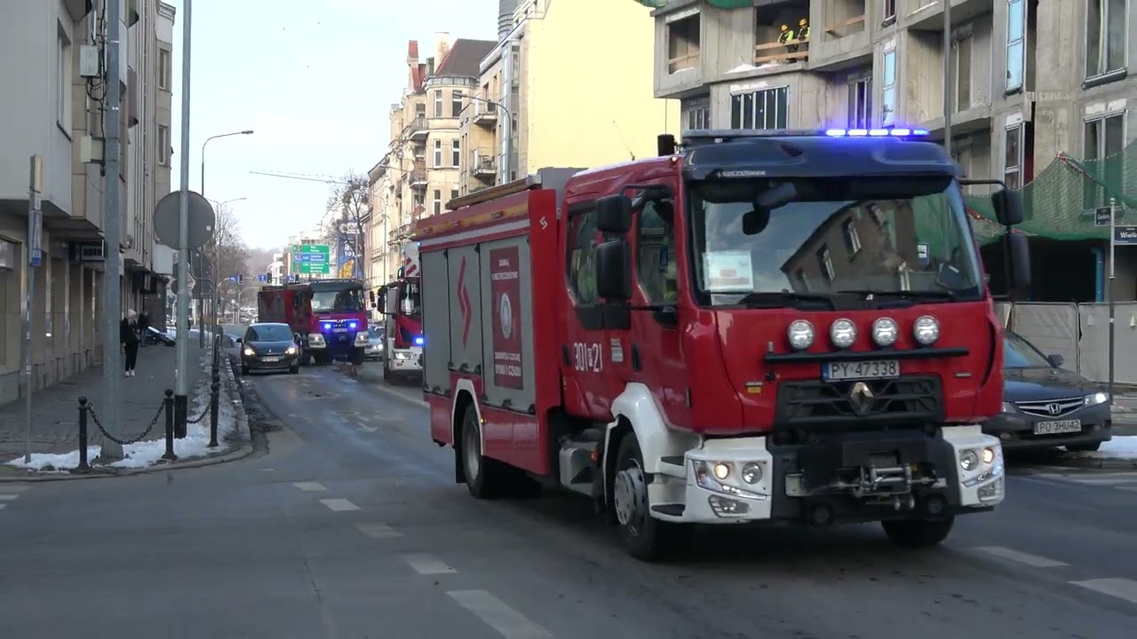 Straż Pożarna: Przejazd alarmowy plutonu gaśniczego z JRG nr 1 PSP Poznań!