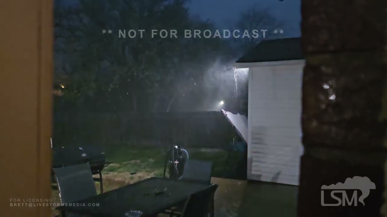 04-03-2025 Lexington, KY - Tornado Sirens Blaring Tornado Warned Storm