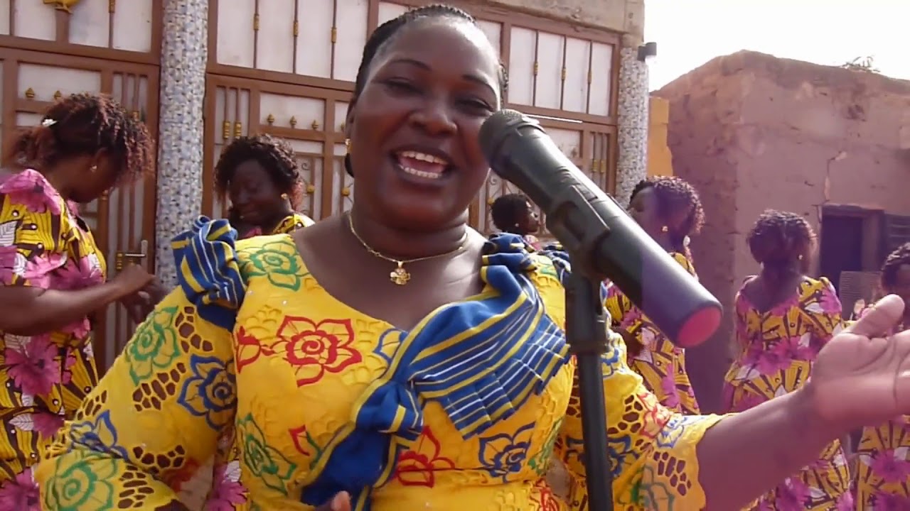 01 CHORALE TEMPLE BONNE NOUVELLE MAM  SUURI NE DA          TV HD