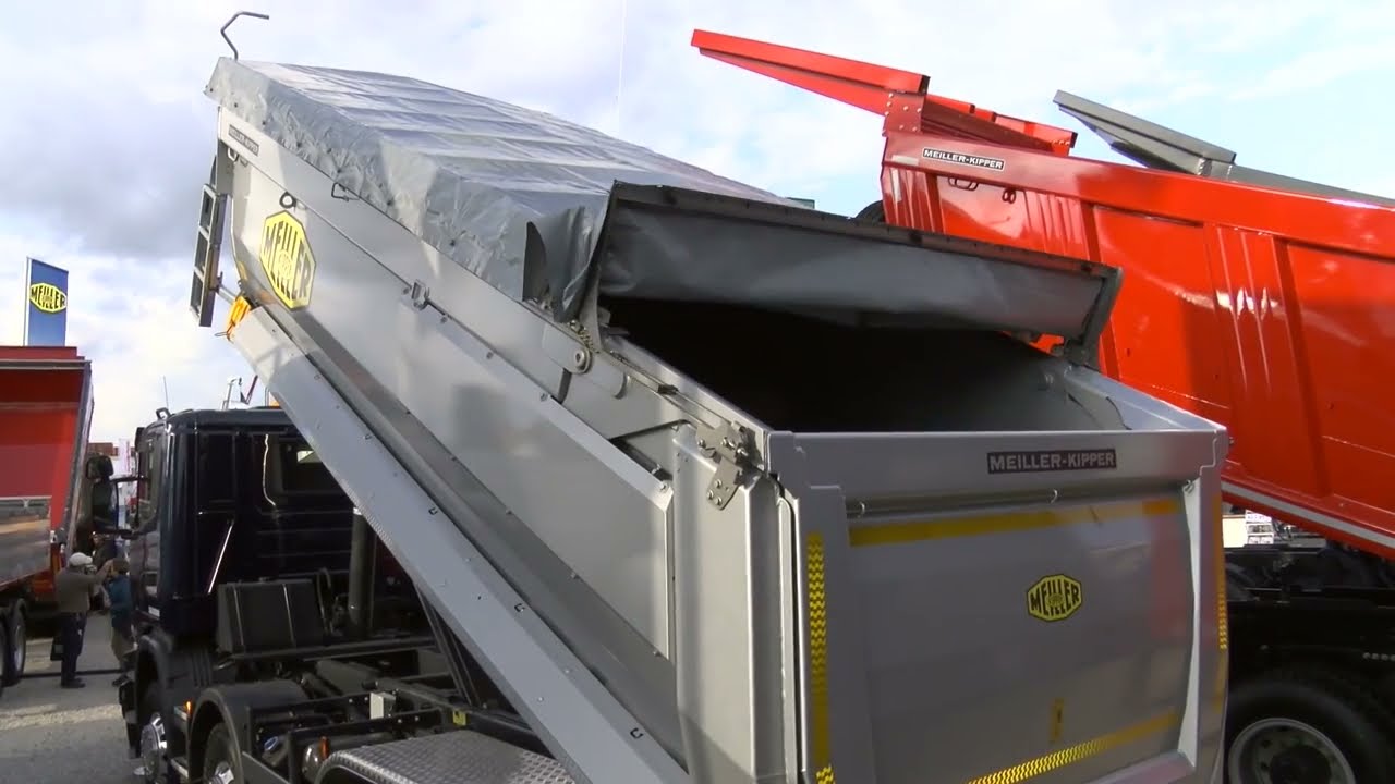 Elektrische Schiebeplane von MEILLER: Ladungssicherung per Knopfdruck.