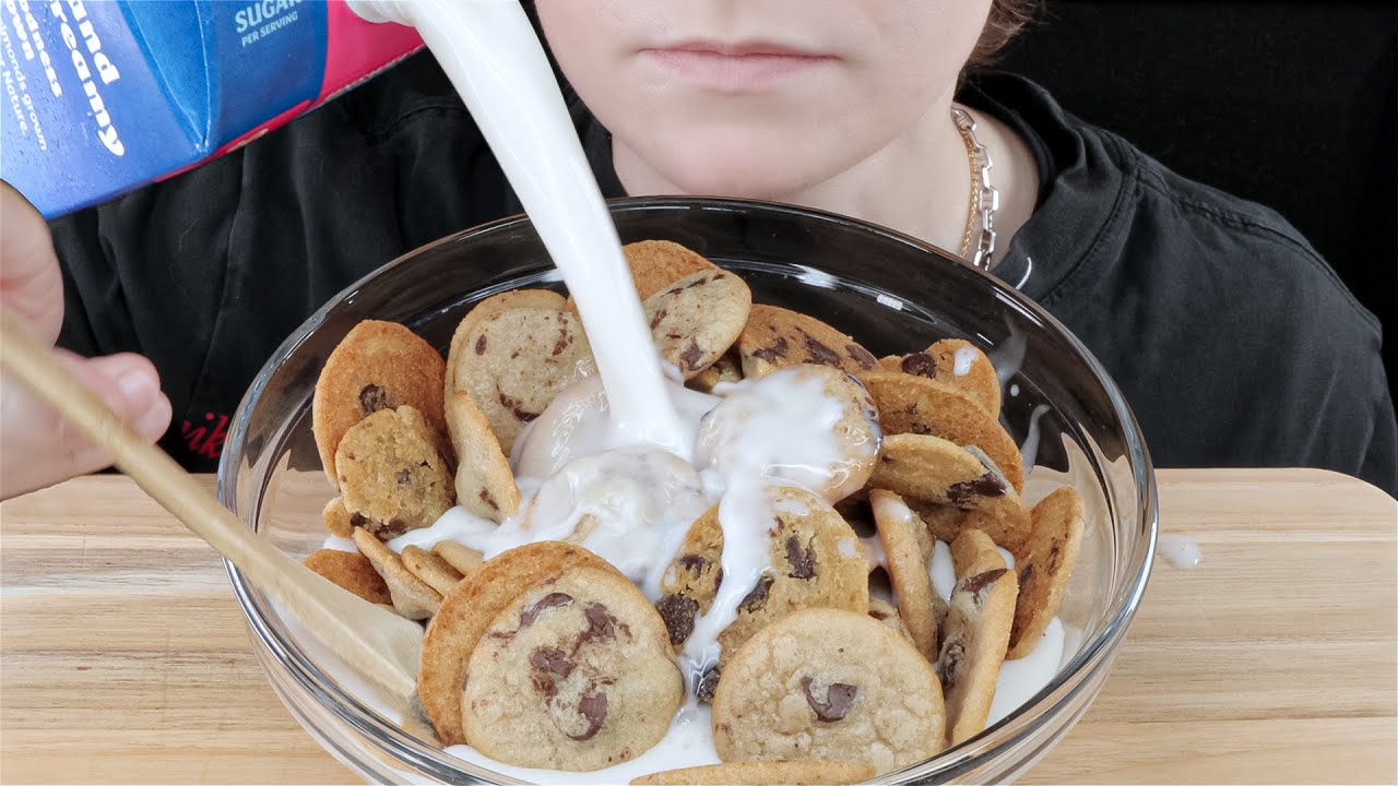 ASMR Soft Baked Chocolate Chip Cookies & Milk Dessert Mukbang | VNM ASMR