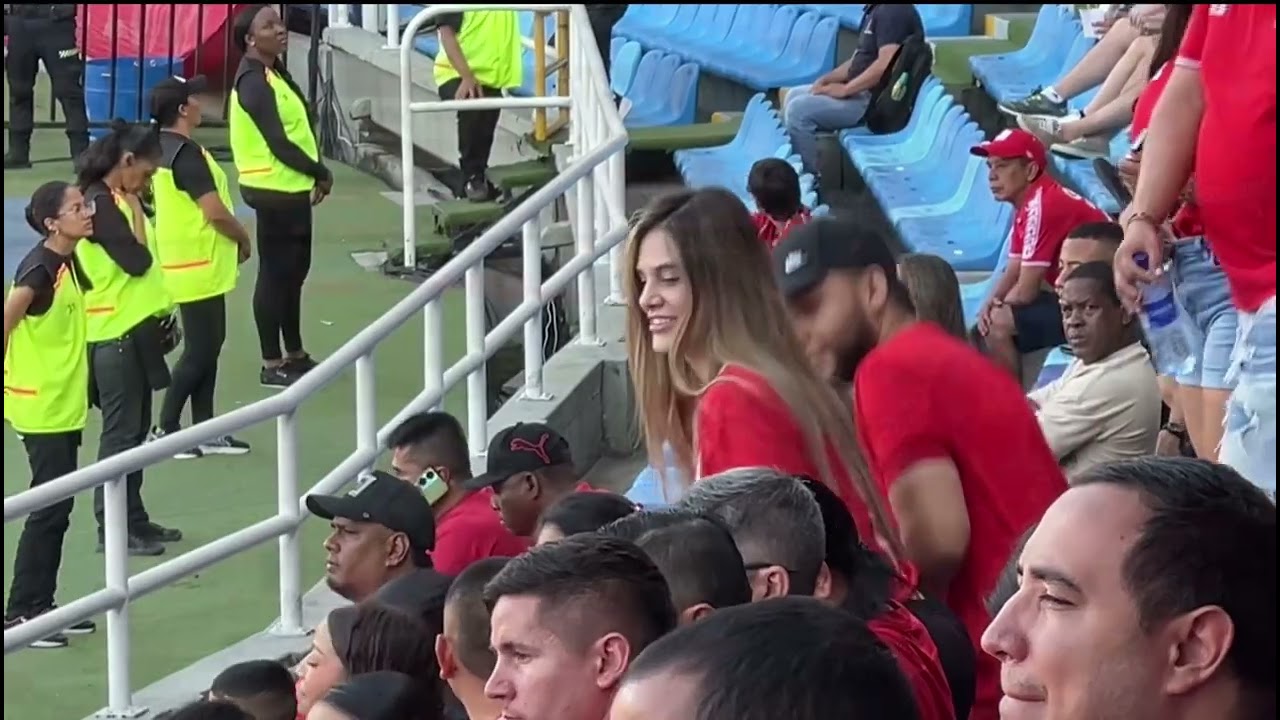 LO QUE USTED NO VIO !!! América vs internacional 3-0 ganándole a ese equipo liviano. 