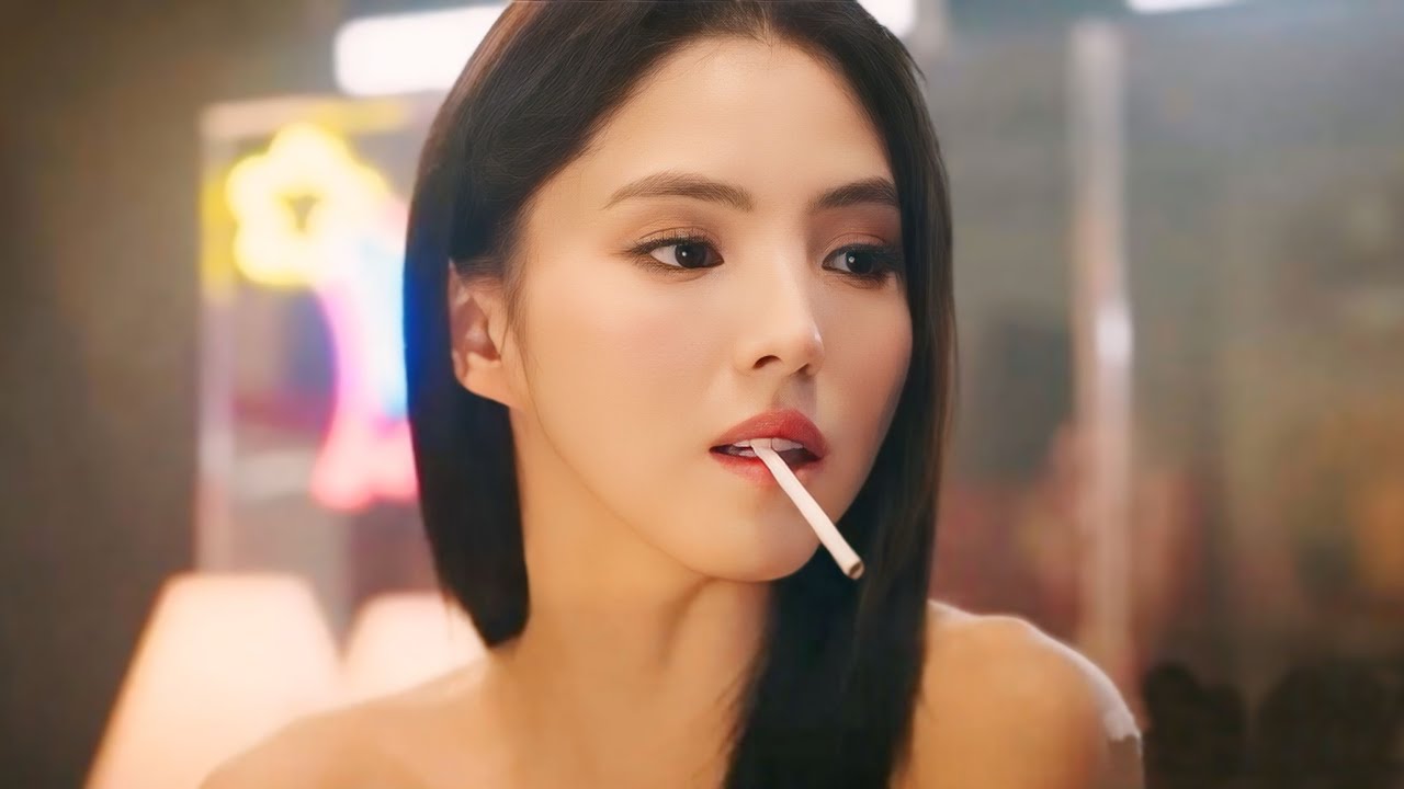 بنت كيوت بتشتغل فتاة ليل عند الزعيم اللي قـ.ـتل امها علشان تنتقم منه ولكن!