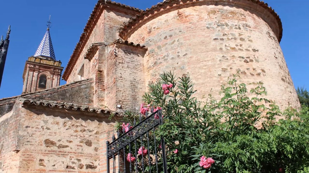 Iglesia del Divino Salvador en Valdelarco (Huelva)